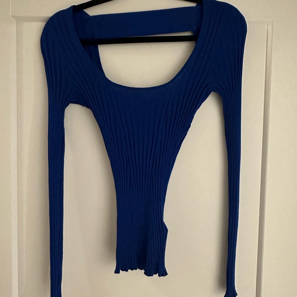 Gorgeous fitted/stretchy Ted Baker top